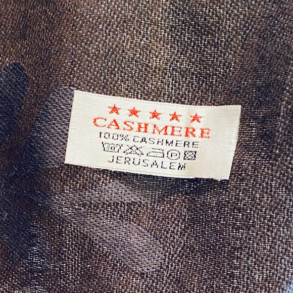 🌟HP🌟NWOT 100% Cashmere Brown & Gray Wrap Made in Jerusalem - Picture 7 of 7